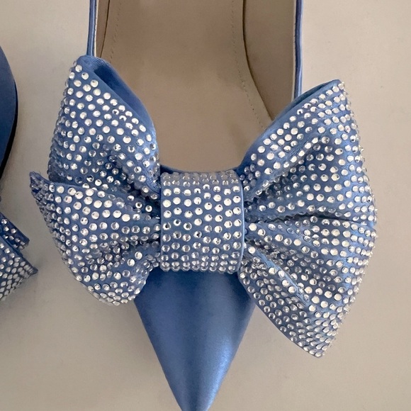 NIB Mia Becar Blue Alessandra Satin Pumps Embellished Bow Formal Wedding Sz 38.5 - Picture 4 of 11